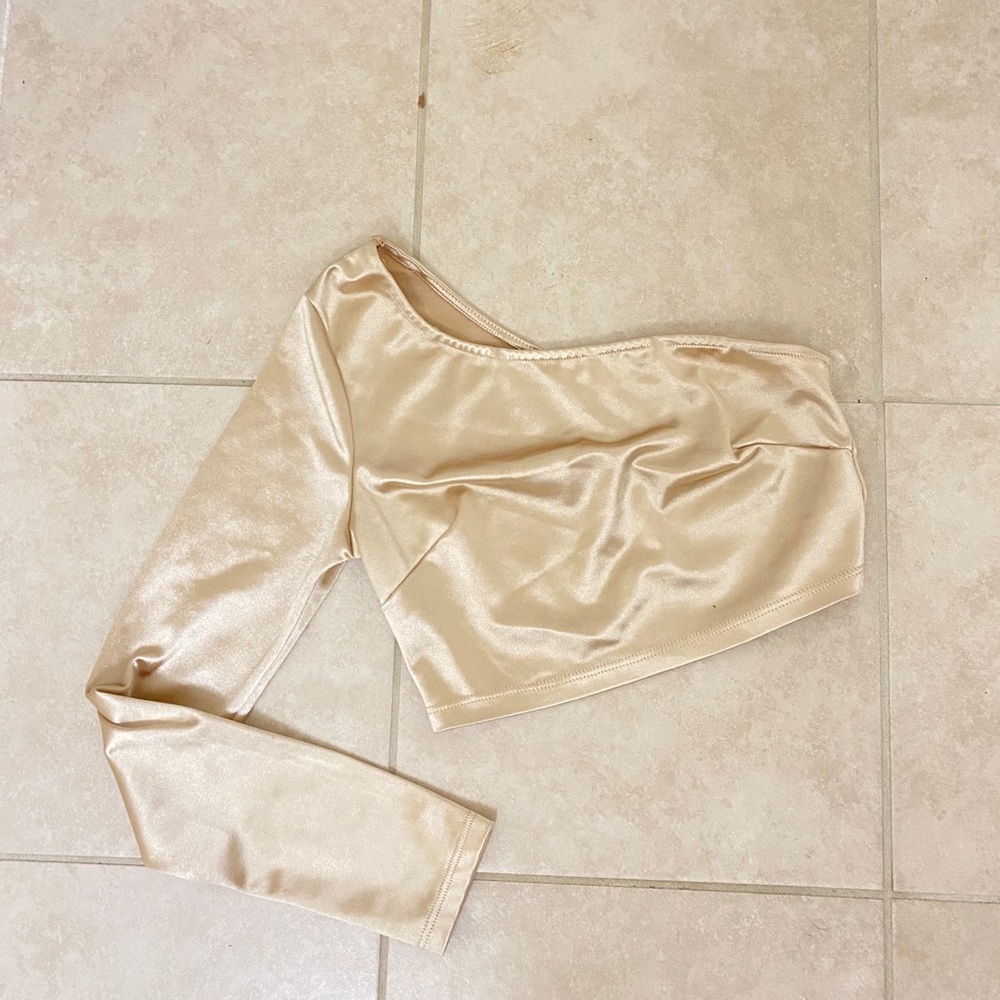 GOLD ONE SHOULDER TOP